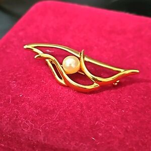 Vintage Napier Brooch